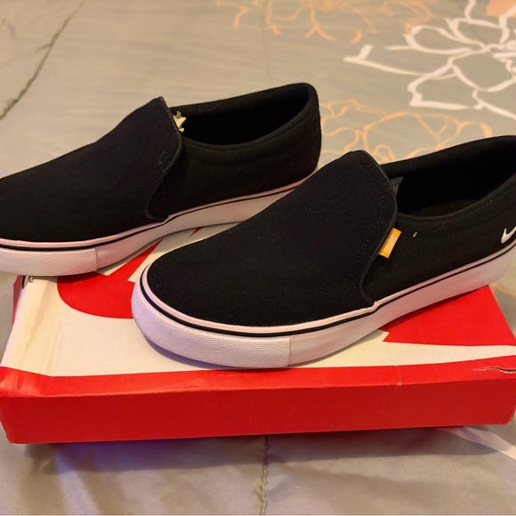Nike Black Slip-On Sneakers - Picture 2 of 5